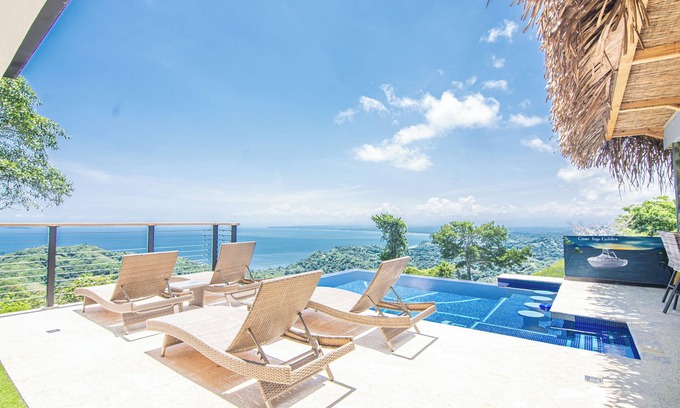 Jacó Villa | Private 4-bedroom Villa, Complimentary Chef, 24/7 Security
