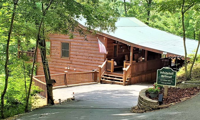 Tarheel Cabina | Private 5 acres - View - Walk to Lake