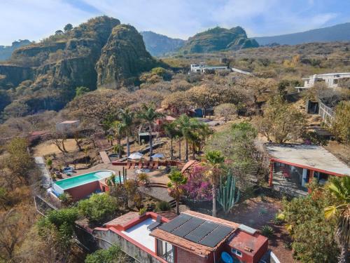 Tepoztlán Casa | Private 5-Bedroom Compound with Pool Tepoztlán Retreat