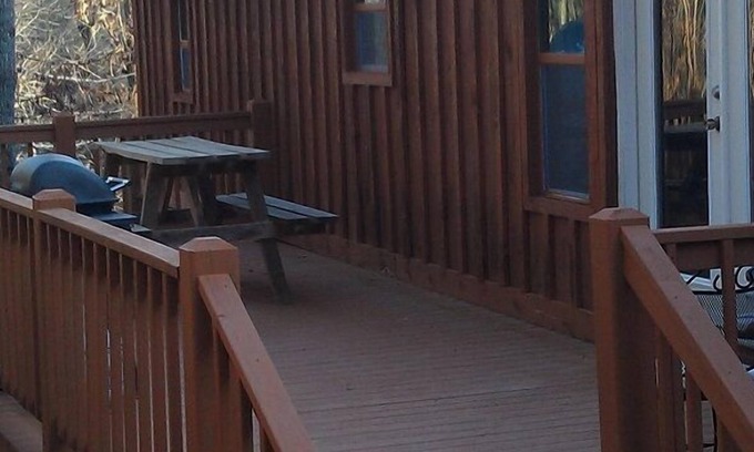 Blanche Manor Ranch Cabina | Alojamiento privado asequible en Blanche Manor Horse Ranch