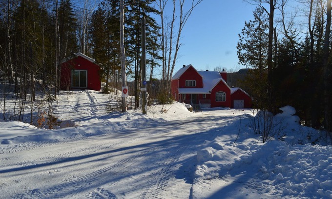 Saint Come Cabaña | Private and Quiet - Only 2 min from Val St Côme