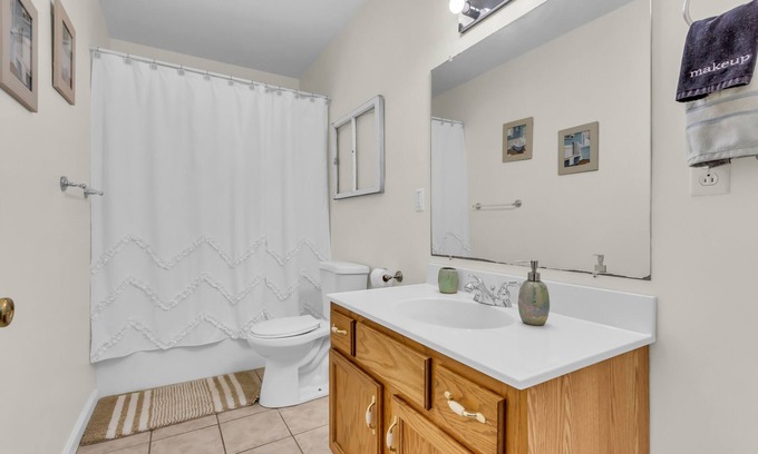 Columbia Casa | Spacious and Private Guest House w/a Large Porch!