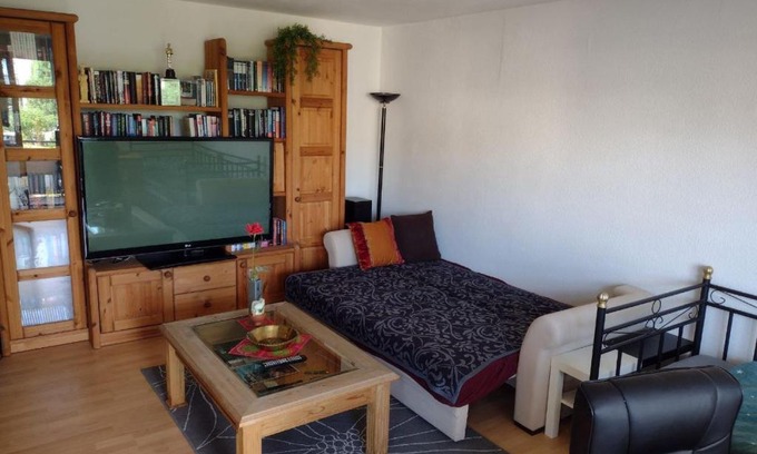 Kirchrode-Bemerode-Wulferode Apartamento | Private Apartment