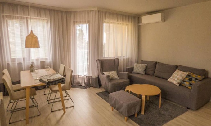 Trakata Apartamento | Private Apartment in Cypress Complex 12