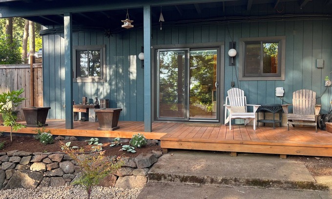 Western Apartamento | Private Apartment with Spa Bathroom - heated floors, jetted tub, wifi, kitchen