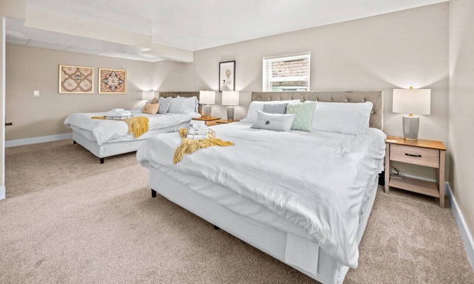 St. Charles Apartamento | Private Basement Retreat w/ HOT TUB by StayLage