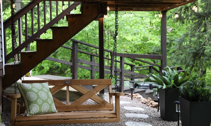 Bartlett Chalet De Esquí | Private beach access and 2 miles to Storyland. Pet Friendly!