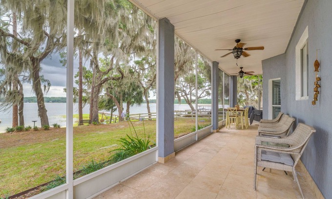 Summerfield Casa | Private Beach at Lakefront Summerfield Getaway!