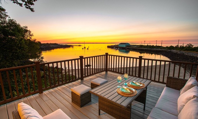 Gloucester Casa | Private Beach! Dream vacation at your private beach in Gloucester