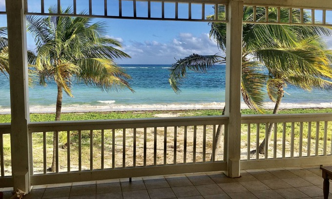 Estate Turner Hole Cabaña | Private Beach Front Cottage