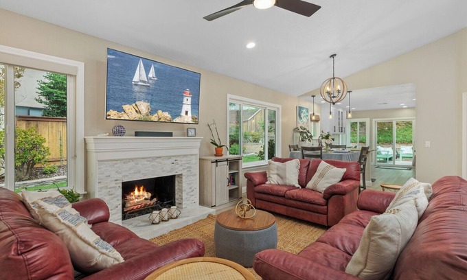 Carmel Valley Casa | Private Beach House with enclosed yard 5 mins to the beach