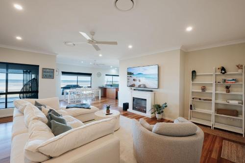 Beachmere Casa | Private Beach Oasis Secluded Retreat at Beachmere