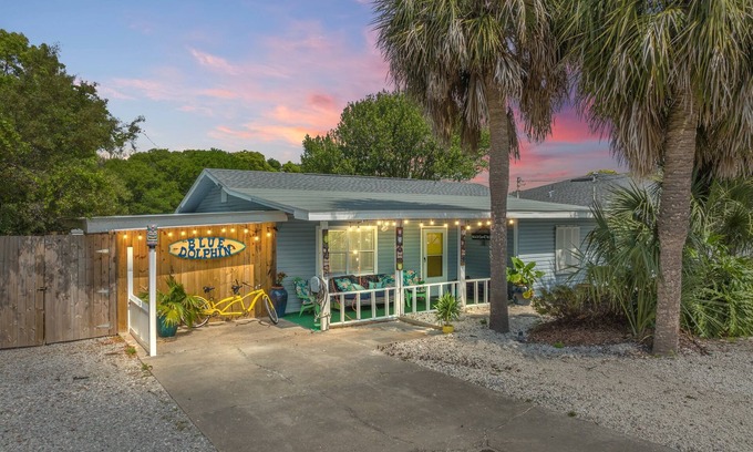 Bid-a-wee Beach Casa | Fire Pit/Huge Yard! 2 Houses, Pet Friendly-Private