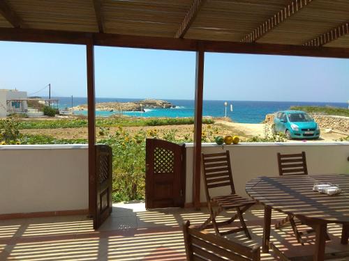 Lefkos Casa | private beachfront house