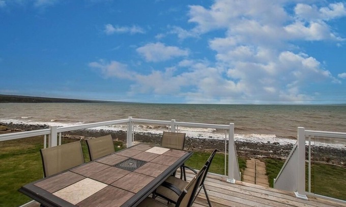 Scots Bay Cabaña | Private beachfront cottage