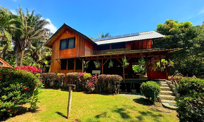 Buenos Aires Casa | Private Beachfront Eco Lodge Near Corcovado National Park