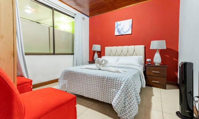 Alajuela Apartamento | Private bedroom 10 minutes from the SJO airport