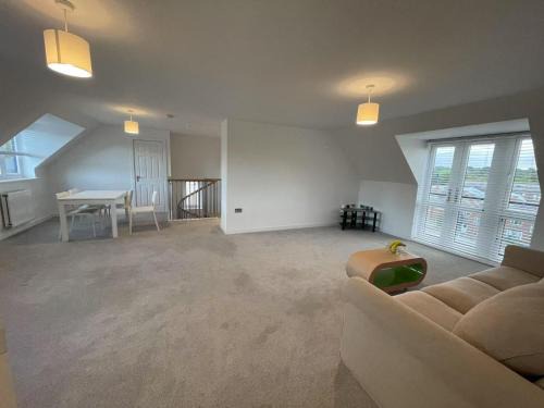 Durham Casa | Private Bedroom in a Shared Penhouse