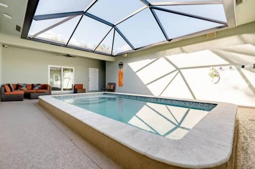 Port Saint Lucie Casa | Private Bedroom with Bath & Pool Access in Peaceful Port Saint Lucie