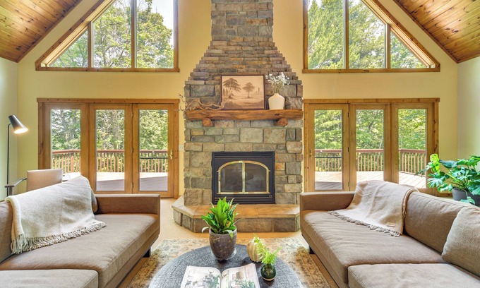 Amery Casa | Private Boat Dock: Lake Wapogasset Retreat!