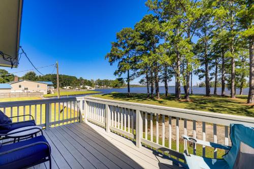 Aurora Casa | Private Boat Launch! Pamlico River Hideaway