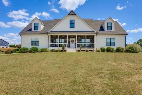 Livingston Casa | Private Boat Slip on Lake Anna 3,000-Sq-Ft Home!