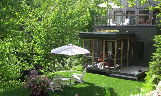 Saint-Brigitte-de-Laval Casa | Casa moderna y privada | Impresionante paisaje | Acceso al agua | Familia amable