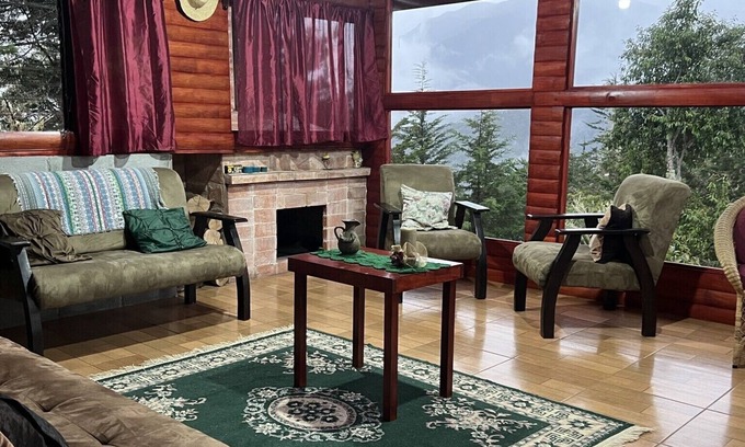 Páramo Cabina | Private cabin in the pristine cloud forest. Quiet and tranquil.