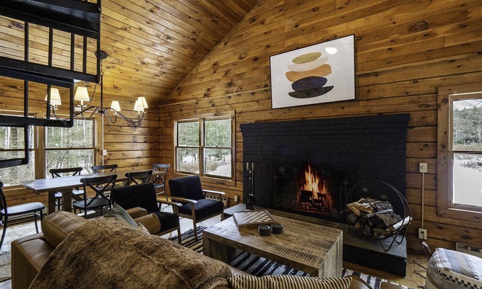 Becket Casa | Private Cabin On Over 12 Acres Of Woods!