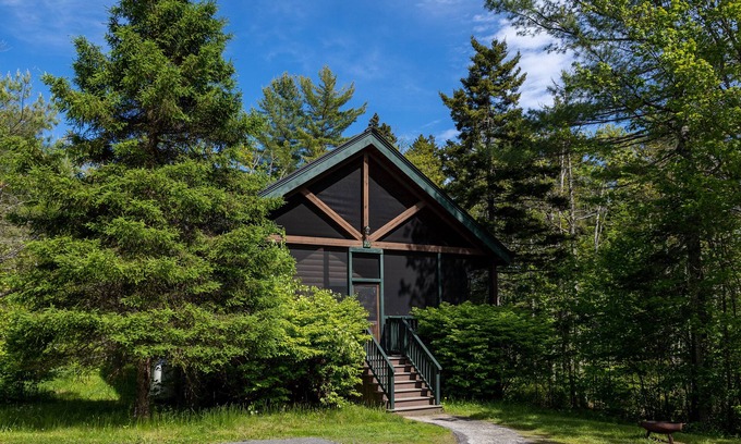Northport Cabina | Private cabin on the Maine coast