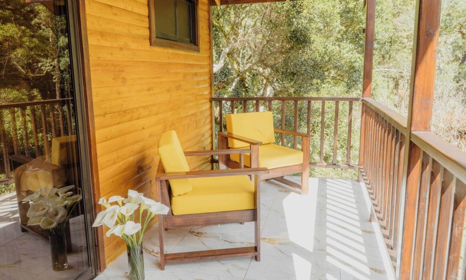 San Gerardo de Dota Cabina | Private cabin with river and mountain view