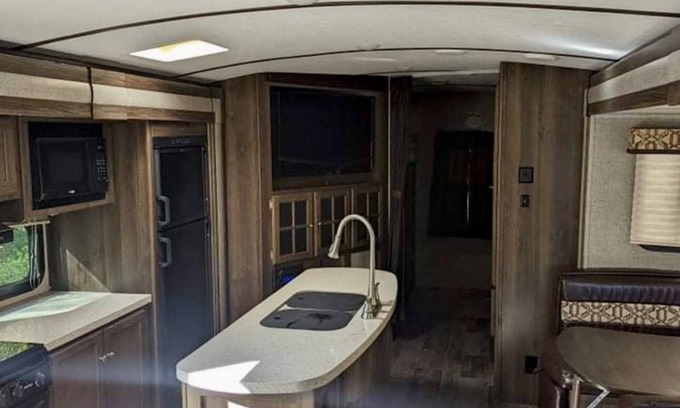 Litchfield Casa | Private camp site on Sand Pond, nicely furnished RV & your own private dock!!