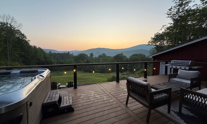 Prattsville Cabina | Private Catskill Getaway | HotTub Mountain Views