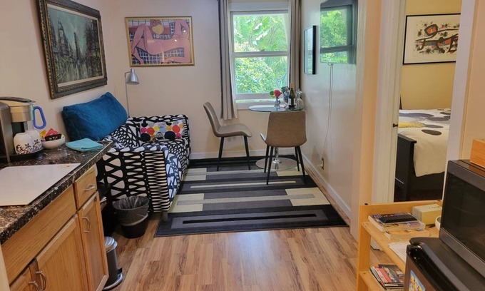 Presidio Heights Apartamento | Private Charming Garden Guest Suite Presidio Hts.
