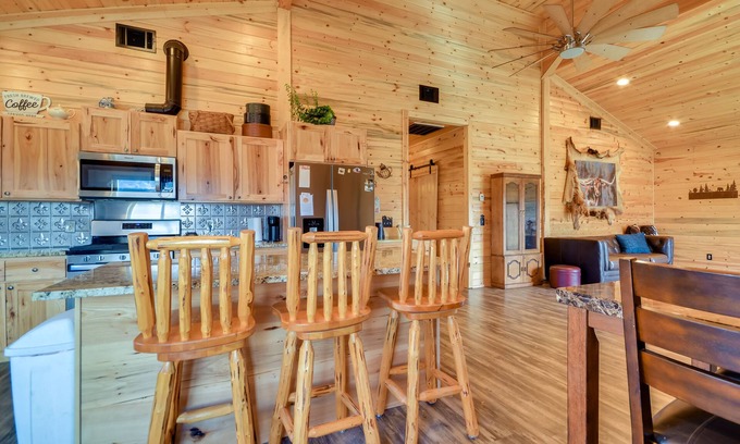 Clark Casa | Private Clark Retreat w/ Patio & Mountain Views!