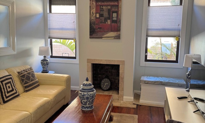 Seaforth Casa | Private, clean and convenient home, close to beaches, transport and shops.