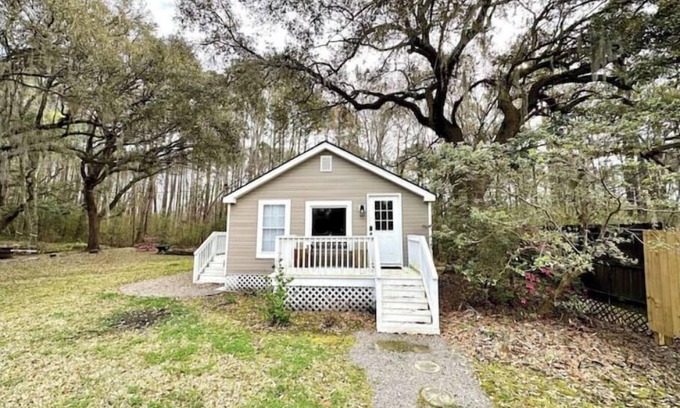 Charleston Cabaña | Private Coastal Cottage on James Island