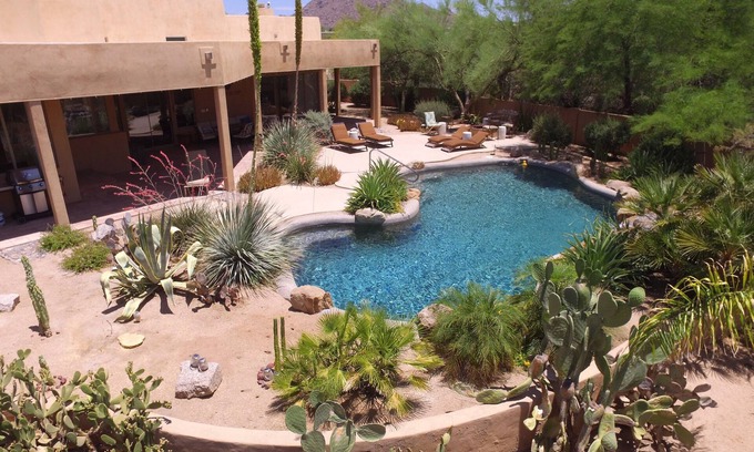 North Scottsdale Casa | Very Private Contemporary Adobe North Scottsdale Oasis, en Golf Central