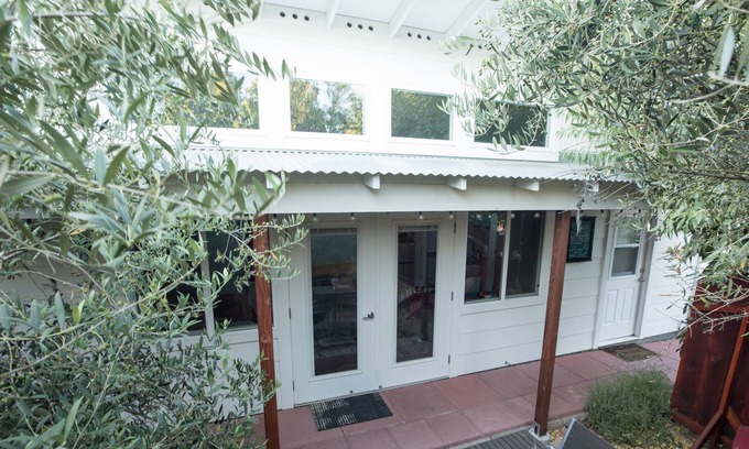 Sebastopol Cabaña | "Prístina, privada, perfecto !!"--guests
