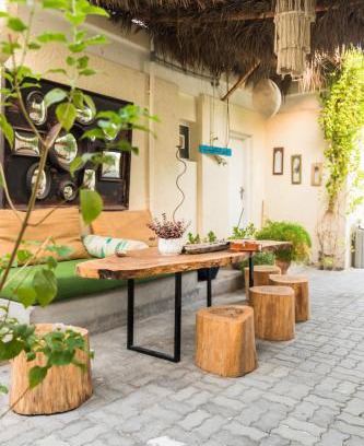 Jumeirah Casa | Private Cottage with bbq area 5 min walk to beach!