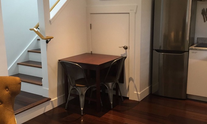 Fairmount Park Cabaña | Private cottage with beautiful view, dedicated parking