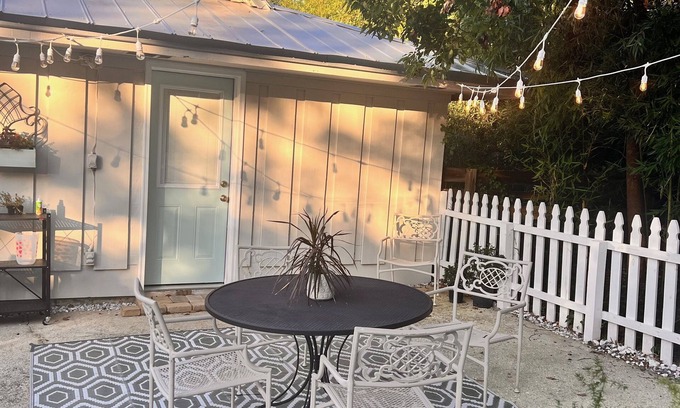 Fairhope Cabaña | Private cottage with seclusion and luxury for the perfect getaway.