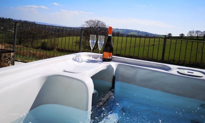 Washfield Casa | Private covered hot tub and beautiful views
