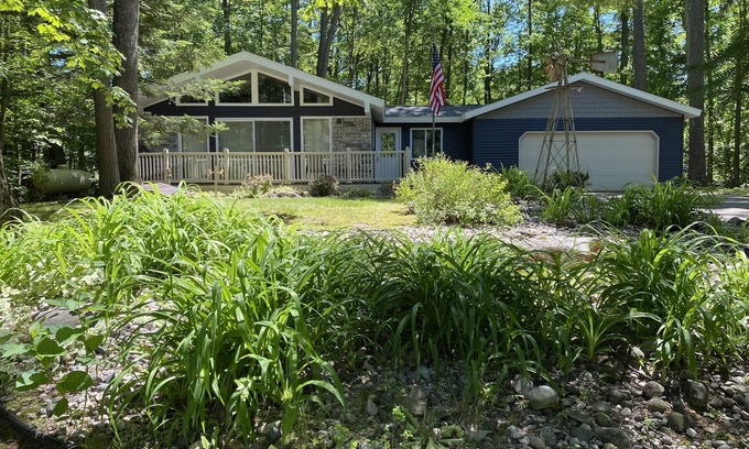 Higgins Lake Casa | Privada Cottage familia cerca del hermoso Higgins y Houghton Lagos - WiFi incluido