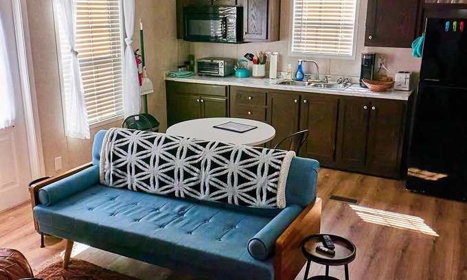 Charleston Apartamento | Private, detached 1 bedroom apt. 6 miles from Folly Beach & downtown Charleston