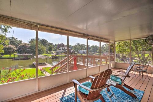 Leisure Land Casa | Private Dock and Slip Cedar Creek Reservoir Home