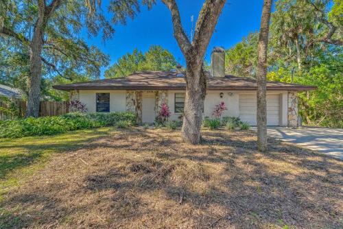 Old Homosassa Casa | Private Dock Canal-Front Homosassa Home!