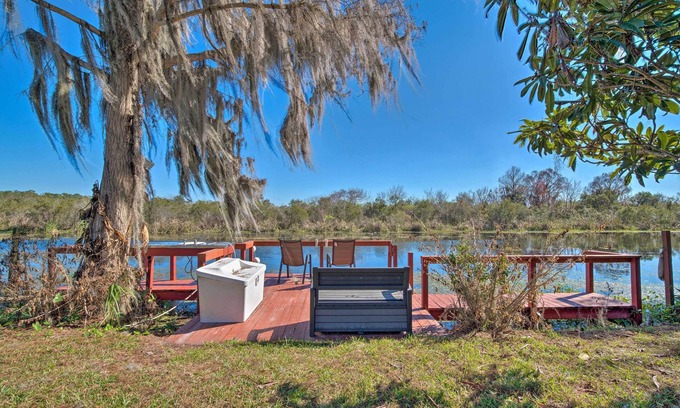 Fellowship Casa | Private Dock: Lake Rousseau Retreat!