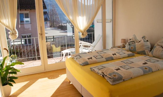 Dornbirn Casa | Private doublebed Room with balcony in shared house