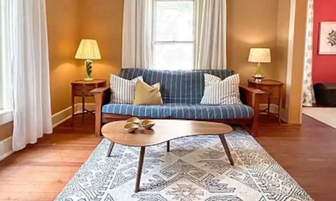 Beloit Apartamento | Private Entire Apartment near Beloit College